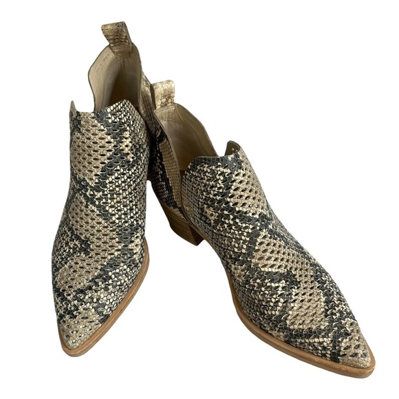 Dolce Vita Sher Women’s Snakeprint Leather Pointed Ankle Boots Booties Sz‎ 9 - Picture 2 of 10